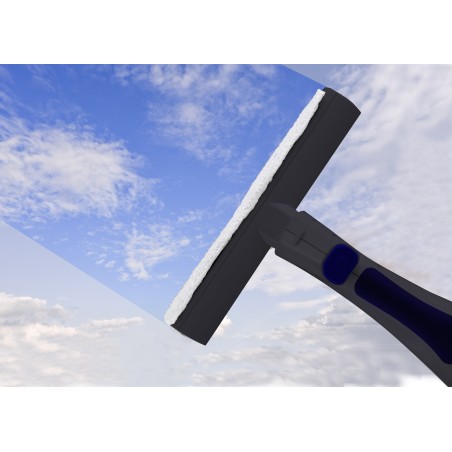 OUTLET ECODE® Cordless power window cleaner with lithium battery Clean the glass.