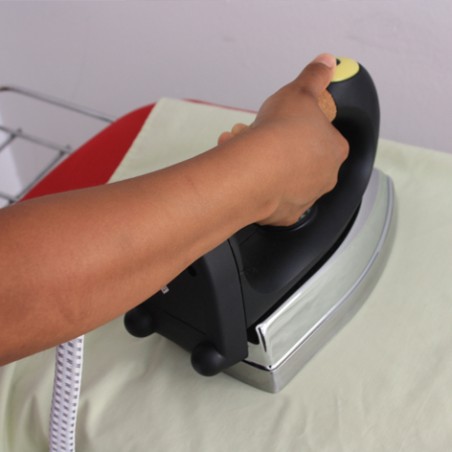 ECODE® Centre de repassage professionnel avec filtration par aspiration totale